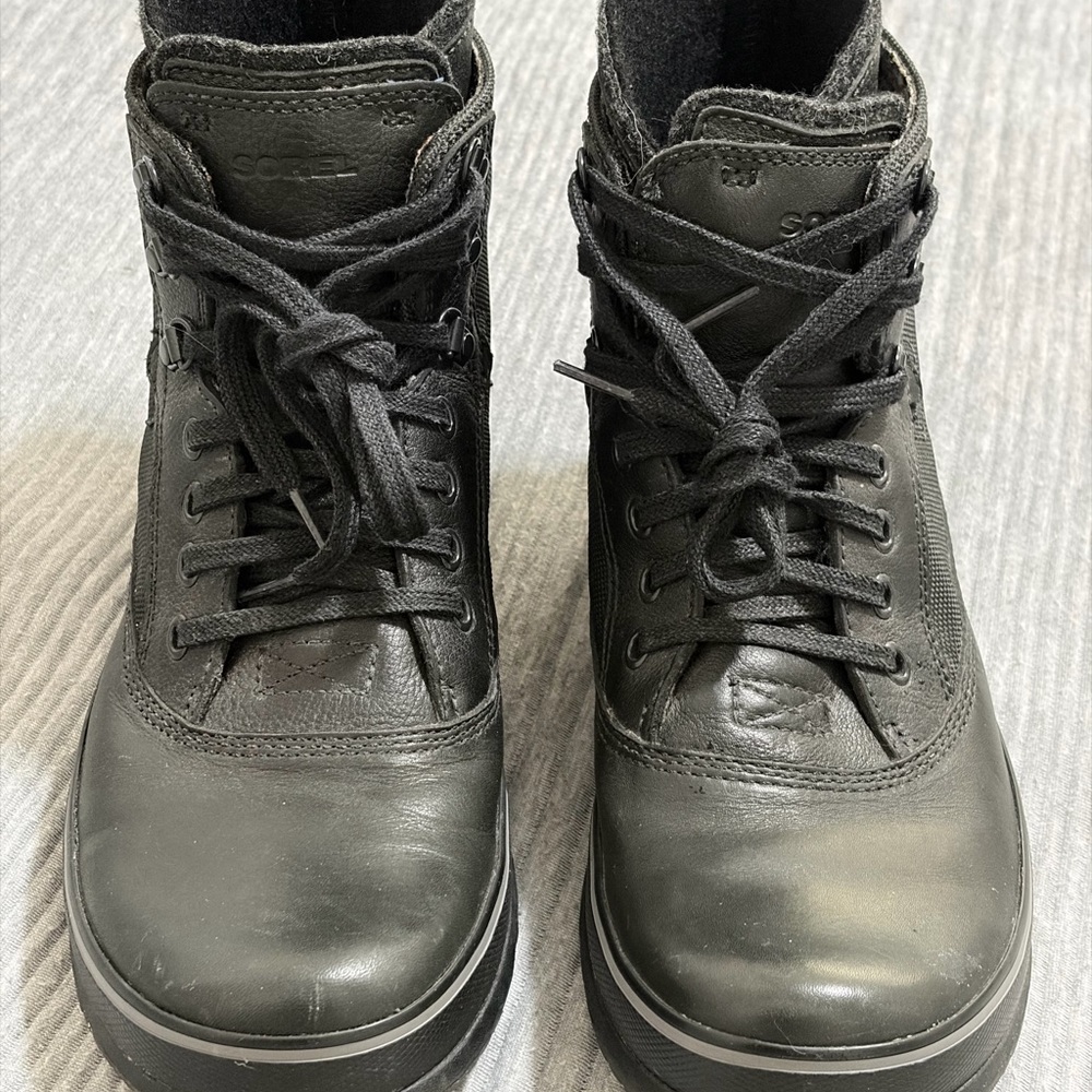 Sorel Waterproof Leather Boots Mens Size 12 Black Lace Up Winter Boots